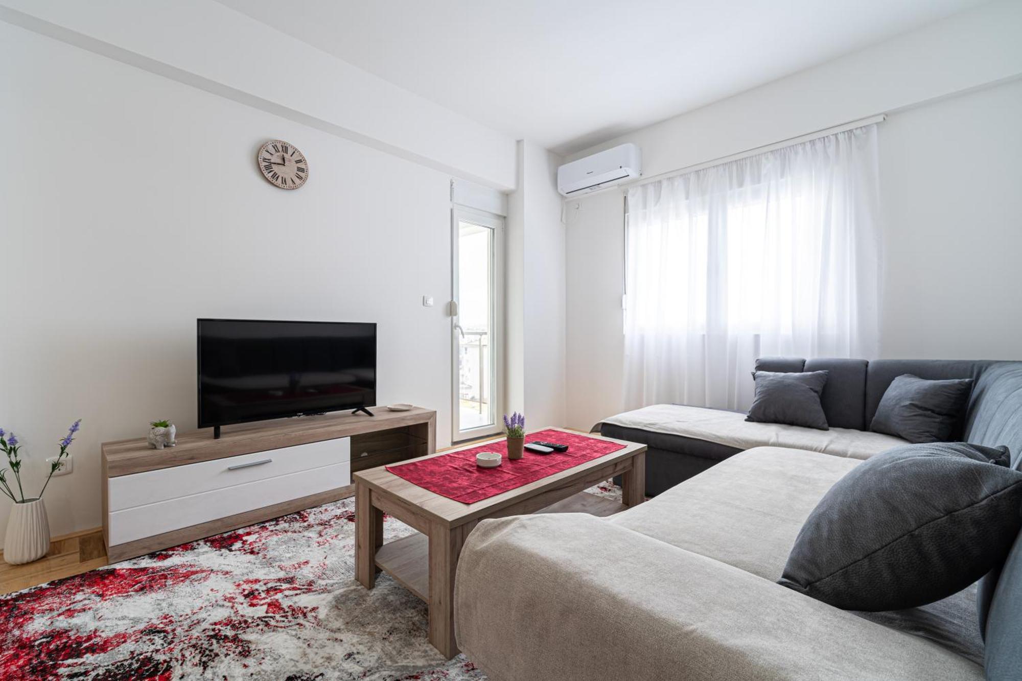 Ferienwohnung Tuski Put Apartman Podgorica Exterior foto