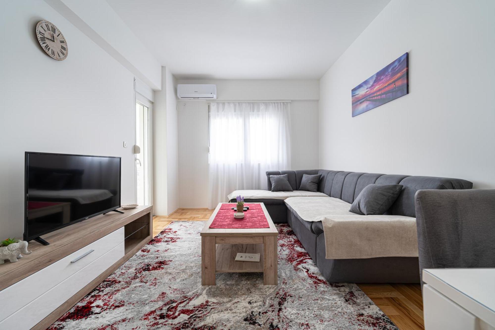 Ferienwohnung Tuski Put Apartman Podgorica Exterior foto